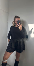 Leren short
